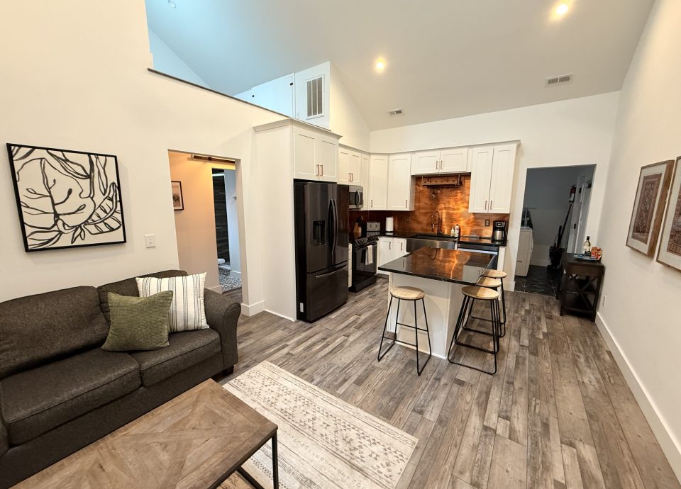 MarMaids Cleaning Service - Norfolk Airbnb Turnover Cleaning